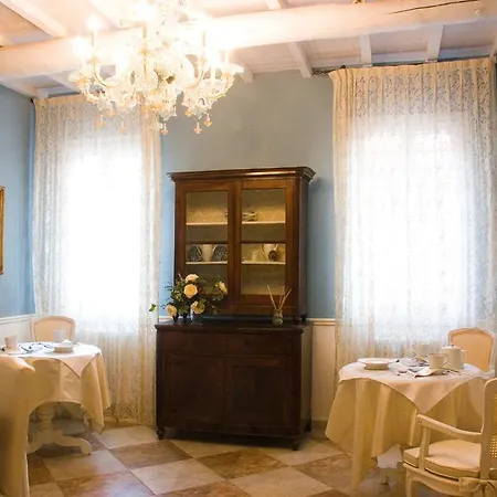 Bed & Breakfast A Casa Dell'antiquario 2*