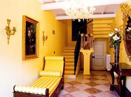 A Casa Dell'antiquario 2*